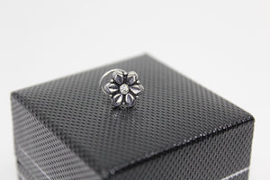 Flower Nose pin(White)